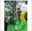 Galeria zdjęć: Mega zabawa dla dzieci za udział w przedstawieniu Bożonarodzeniowym.. Link otwiera powiększoną wersję zdjęcia.